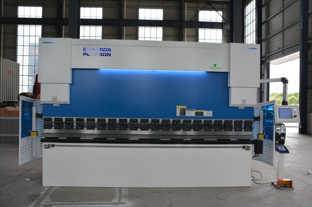 Вертикальный листогибочный пресс CNC-PBA 170x2600 с ЧПУ DELEM DA-66T — фото 2