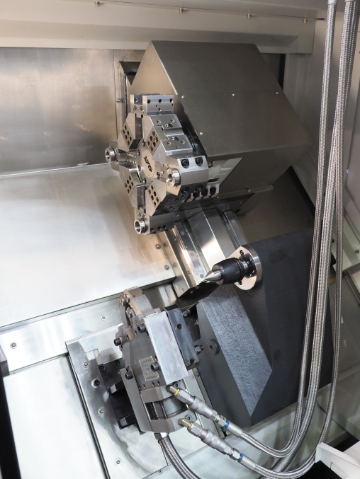 Горизонтальные токарные станки MetalCraft TCK56-500 c ЧПУ Fanuc с люнетом (TCK56-500.F11/15.A2-8.12T.254T.L) — фото 3