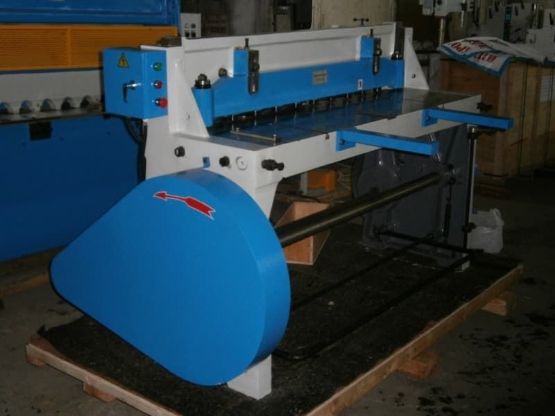 Гильотина электромеханическая Metal Master ETG 1330 — фото 4
