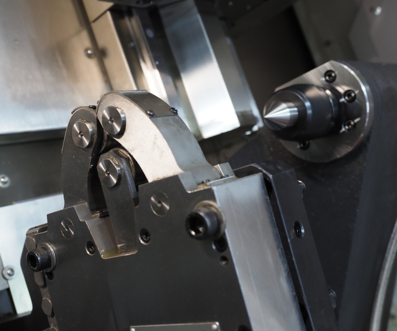Горизонтальные токарные станки MetalCraft TCK56-500 c ЧПУ Fanuc с люнетом (TCK56-500.F11/15.A2-8.12T.254T.L) — фото 6