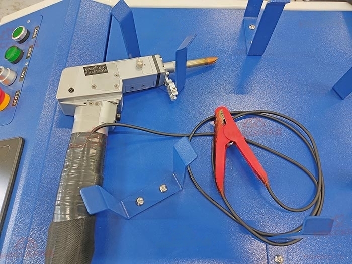 Волоконно-лазерный сварочный аппарат MFKY-W-HW2000-C 2кВт JPT с механизмом подачи проволоки — фото 7